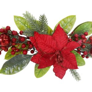 Poinsettia Berry Table Deco